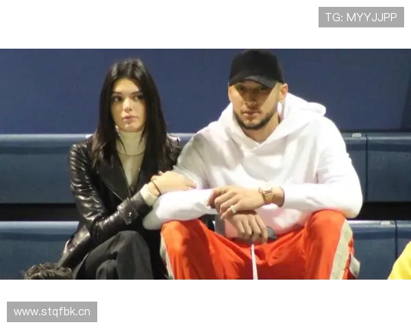 不会打篮球入选詹娜前男友一阵